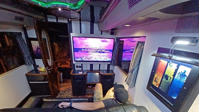 Bus AMTrans Luxurious