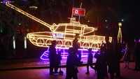 Selain festival cahaya, Korea Utara diindikasi juga akan menggelar parade militer.  
