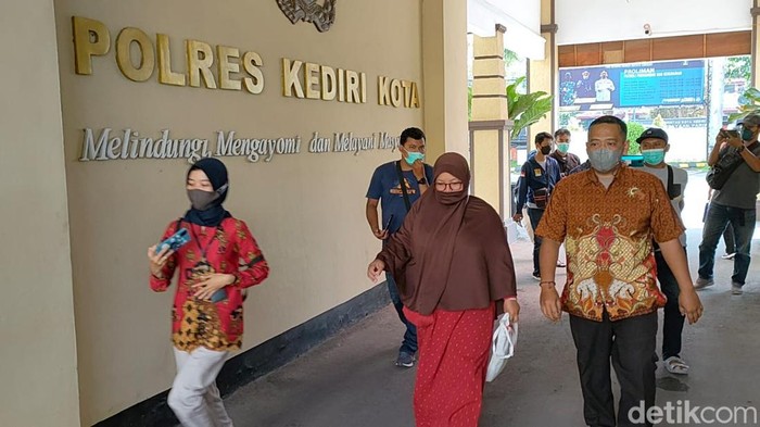 Ibu di Kediri melapor ke polisi karena diduga anaknya menjadi korban pencabulan penjaga musala.