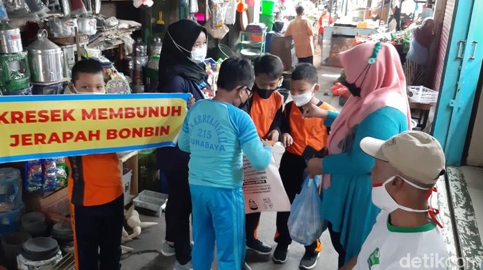 Kampanye penggunaan tas belanja ramah lingkungan
