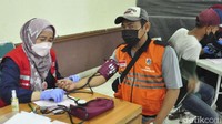 Lebih lanjut, Rustam Effendi berharap, kegiatan sejenis terus dilakukan dan kepada instansi, lembaga, organisasi, dan atau pihak swasta yang selama ini membantu PMI untuk kembali melaksanakan kegiatan donor darah.