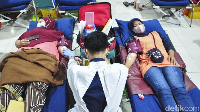 Keren! Aksi 'Jakarta Utara Mendonor' Raih Rekor MURI Keren! Aksi 'Jakarta Utara Mendonor' Raih Rekor MURI