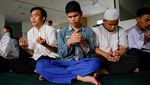 Di Pesantren Ini, Santri Tunanetra Khusyuk Beribadah Ramadan