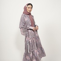 Inlah koleksi baju Lebaran 2022 dari para desainer busana muslim di acara Lazada Amanah Fahion Show 2022. Desainer yang ikut memamerkan karyanya di antaranya, Elzatta, Zoya, dan ZM by Zaskia Mecca. Foto: dok. Lazada.