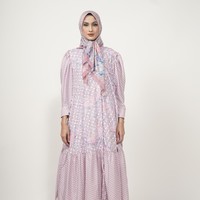 Inlah koleksi baju Lebaran 2022 dari para desainer busana muslim di acara Lazada Amanah Fahion Show 2022. Desainer yang ikut memamerkan karyanya di antaranya, Elzatta, Zoya, dan ZM by Zaskia Mecca. Foto: dok. Lazada.