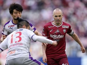 Andres Iniesta Cabut dari Vissel Kobe, Mau Diangkut Luis Milla?
