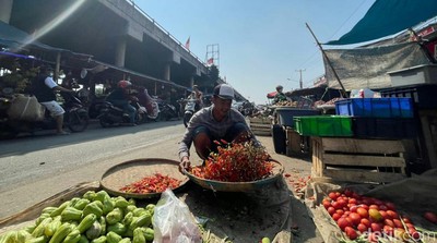 Pekan Kedua Ramadan, Harga Cabai di Pasar Cileungsi Mulai Turun