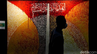 Melihat Pameran Karya Kaligrafi Kontemporer Internasional di Jakut