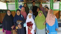 Lokasi PAUL cukup jauh dari pemukiman berada ditanah kosong didekat lapangan sepak bola. Suasana disini sangat asri dan nyaman untuk belajar. Kondisi ini memberikan nilai tambah, para santri bisa lebih konsentrasi belajar. Mereka memiliki tekad kuat untuk bisa membaca Alquran dan menambah ilmu keagamaan sebagai bekal di akhirat.