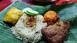 Harum Nasi Uduk dengan Lauk Semur Jengkol