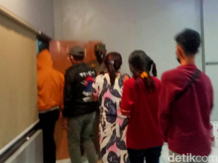 Pasangan mesum yang diamankan