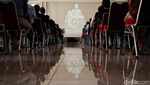 Suasana Ibadah Jumat Agung di Gereja Salib Suci Jakut