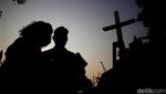 Suasana Ibadah Jumat Agung di Gereja Salib Suci Jakut