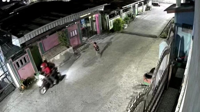 Seorang bocah di Makassar dibegal saat bermain game di tepi jalan. Korban kehilangan 2 unit ponselnya (Dok. Istimewa)