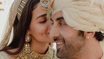 Senyum Bahagia Alia Bhatt dan Ranbir Kapoor di Hari Pernikahan