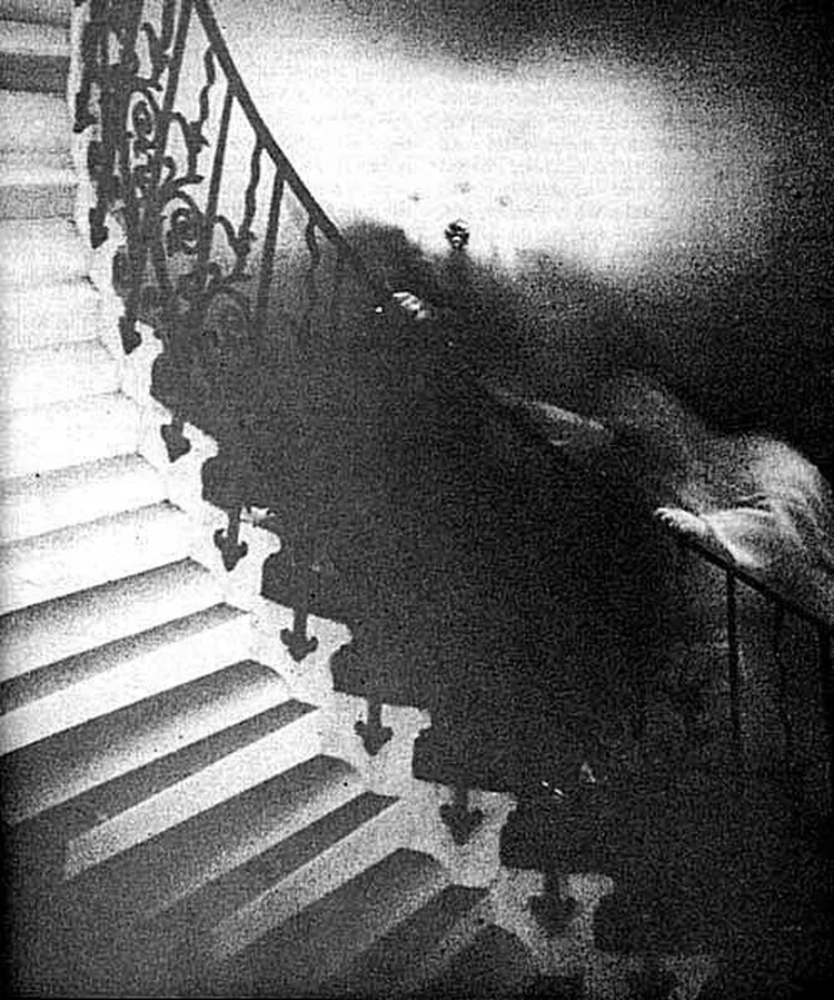 Ini Deretan Foto Penampakan Hantu Terkenal Sepanjang Sejarah