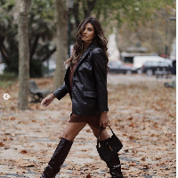 Pada 2020 melalui unggahan di media sosial, Magali mengatakan mereka berpisah. Namun pada Desember 2021 ini dia mengunggah foto kebersamaan dengan pemain Boca Junior itu saat Natal. Foto: Dok. Instagram