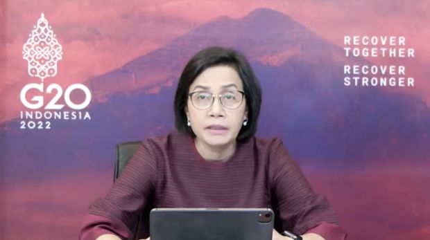 Menteri Keuangan RI, Sri Mulyani saat memberi keterangan pers terkait kebijakan THR dan gaji 13. (Tangkapan Layar YouTube Kemenkeu RI)