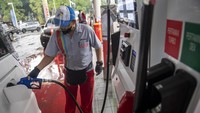 Alfian menambahkan Kiosk Pertamina siaga unit, yaitu unit layanan tambahan di lokasi yang tidak ada SPBU dan menyediakan pertamax dan dex series sebanyak 50 unit turut dioperasikan. Ada pula layanan antar untuk BBM (pertamax/dex series) untuk konsumen di lokasi-lokasi macet sebanyak 230 unit. Mobil tangki yang disiagakan sebagai kantong/cadangan suplai bbm berjumlah 149 unit.