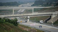 Pemerintah Kabupaten Sumedang akan mengoperasikan Jalan Tol Cisumdawu Seksi II dan III.