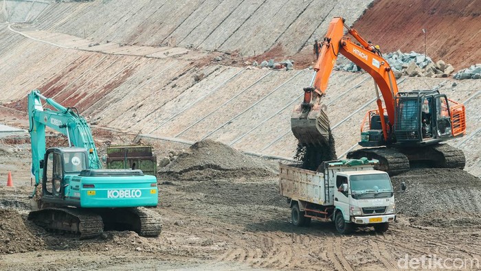 Konstruksi Jalan Tol Serpong-Balaraja Seksi 1A sepanjang 5,15 kilometer tengah dikebut pengerjaannya. Sebab, pada pertengahan tahun 2022 ditargetkan tuntas.