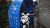 Acara yang berlangsung selama tiga hari ini menyajikan sederet rangkaian menarik salah satunya adalah public talkshow yang diadakan di tanggal 15 April 2022 menghadirkan beberapa speaker, Imam Darto, Public Figure & Motorcycle Enthusiast, Juno, CEO Katalis yang merupakan perusahaan penyedia motor listrik dan Dharmawan merupakan bagian dari komunitas motor listrik, Electric Exhibition. 