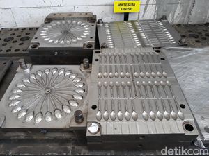 Tak Kenal Pandemi, Bisnis Molding di Karanganyar Makin Cuan