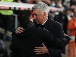 Ancelotti Tanggapi Xavi soal Beda Filosofi Barcelona dan Madrid