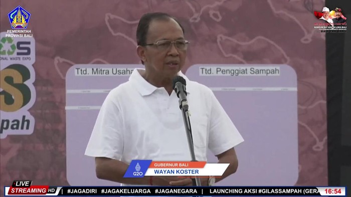 tangkapan layar Gubernur Bali Wayan Koster dalam peluncuran aksi #GilasSampah, Minggu (17/4/2022).