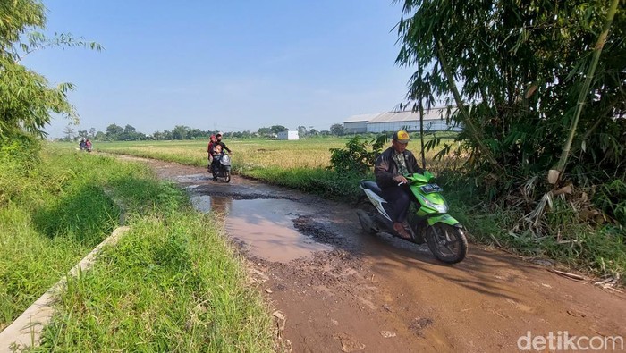 Jalan alternatf Majalaya-Ciparay.