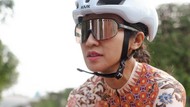 Sambut Hari Kartini, Anne Avantie Bikin Jersey Sepeda Nuansa Batik