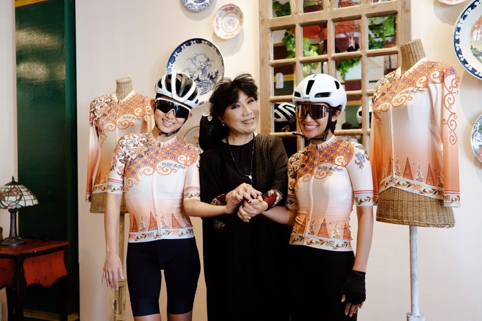 Jersey Sepeda Anne Avantie Jersey Sepeda Anne Avantie