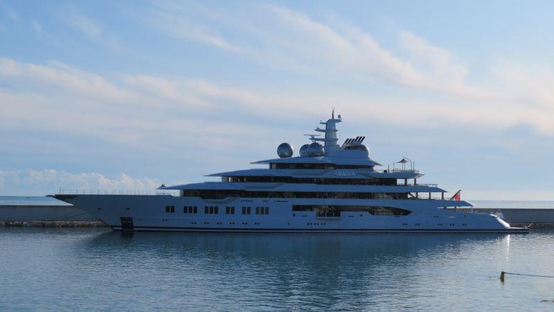 Kapal superyacht milik Suleyman Kerimov