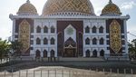 Unik Banget! Masjid Ini Didesain dengan Ornamen Dayak