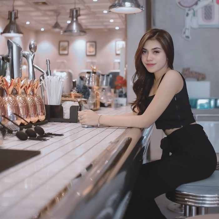 Mutiara Danisa, Aspri Hotman Paris Ke-40 Mutiara Danisa, Aspri Hotman Paris Ke-40