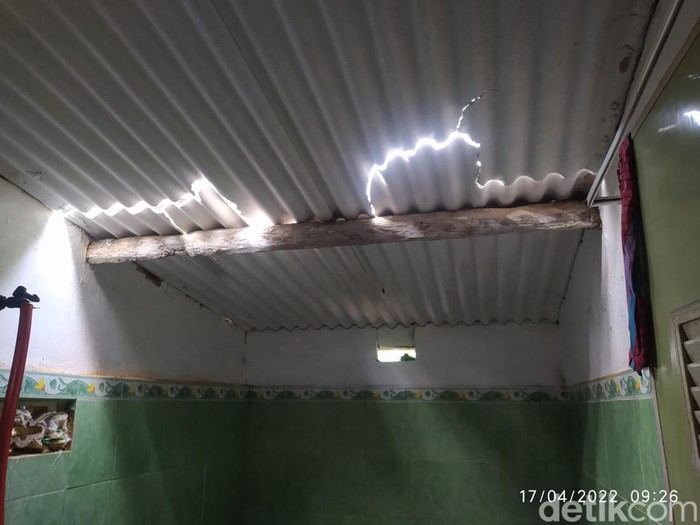 peledakan petasan di bangkalan