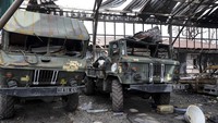Kementerian Pertahanan Rusia mengatakan pasukannya telah membersihkan seluruh daerah perkotaan Mariupol. Pihaknya hanya menyisakan sekelompok kecil pasukan Ukraina yang berlindung di dalam pabrik baja Azovstal pada Sabtu (16/4) lalu. AP Photo/Alexei Alexandrov.