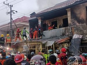 Pemobil di Samarinda Picu Kebakaran Rumah-Tewaskan 1 Keluarga Ngaku Kelelahan