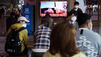 Sementara itu, KCNA tidak merinci lokasi uji coba sistem senjata baru tersebut. Meski begitu, uji coba dilaporkan berhasil dilakukan. REUTERS/Kim Hong-Ji.