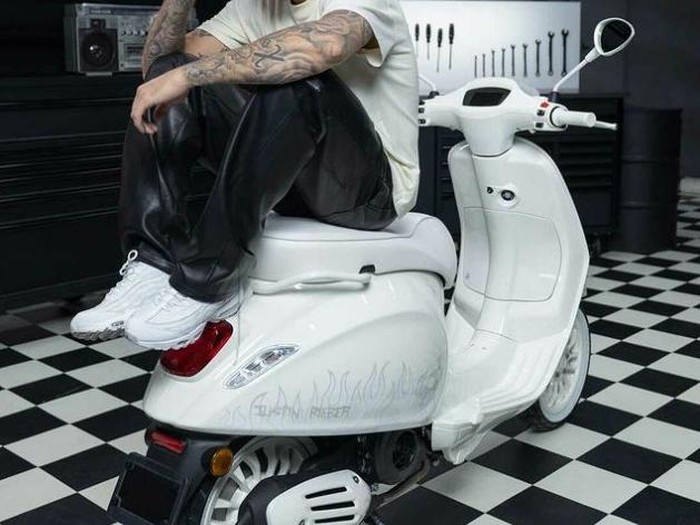 Vespa Special Edition Justin Bieber