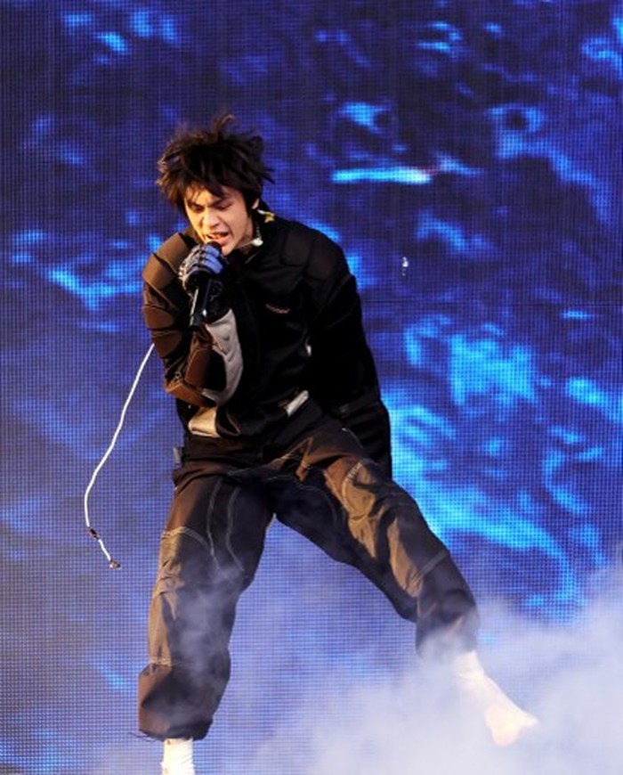 Warren Hue INDIO, CALIFORNIA - APRIL 16: Warren Hue of 88rising performs onstage at the Coachella Stage during the 2022 Coachella Valley Music And Arts Festival on April 16, 2022 in Indio, California. Kevin Winter/Getty Images for Coachella/AFP (Photo by KEVIN WINTER / GETTY IMAGES NORTH AMERICA / Getty Images via AFP)