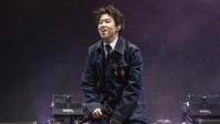 Di atas panggung Coachella 2022, Rich Brian sempat menyebut nama yang disebutnya sebagai panutan. (Foto: Amy Harris/Invision/AP/Amy Harris) 