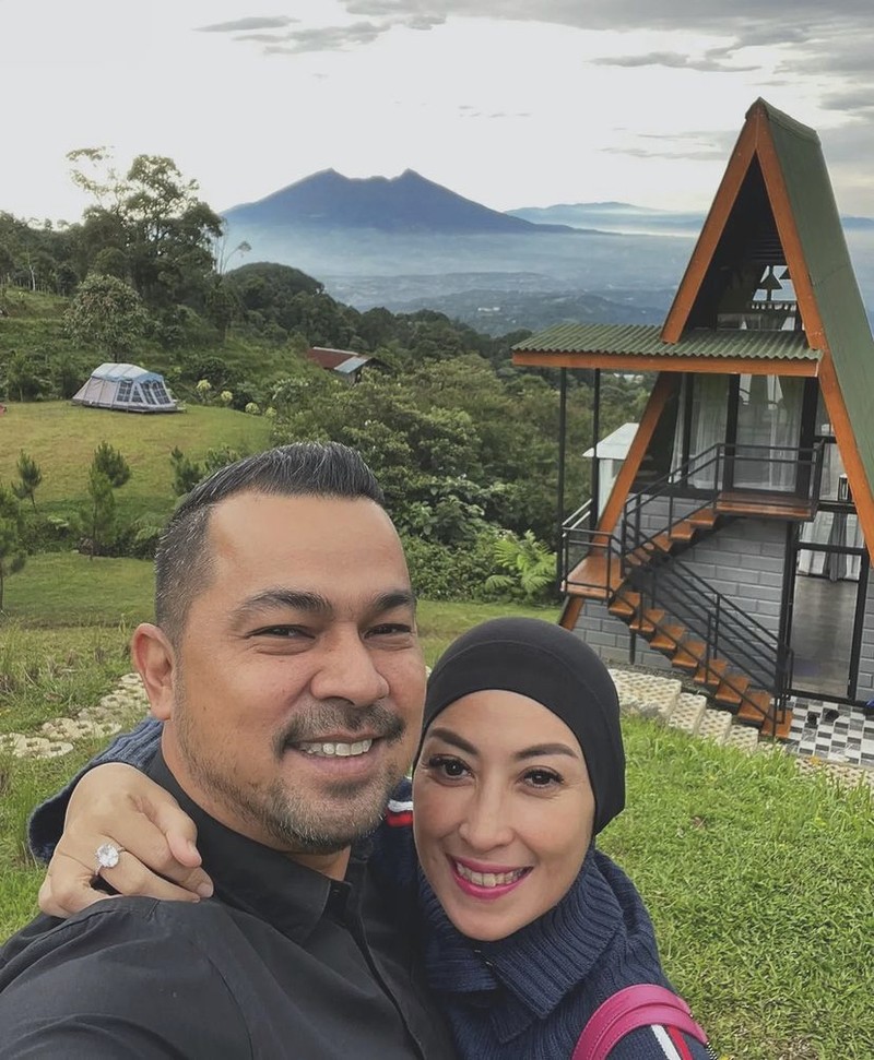 Annisa Trihapsari dan Sultan Djorghi Ternyata Penggemar Hidangan Jepang
