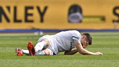 Ngeri! Ashley Westwood dan Cedera-cedera Horor Pesepakbola Lain
