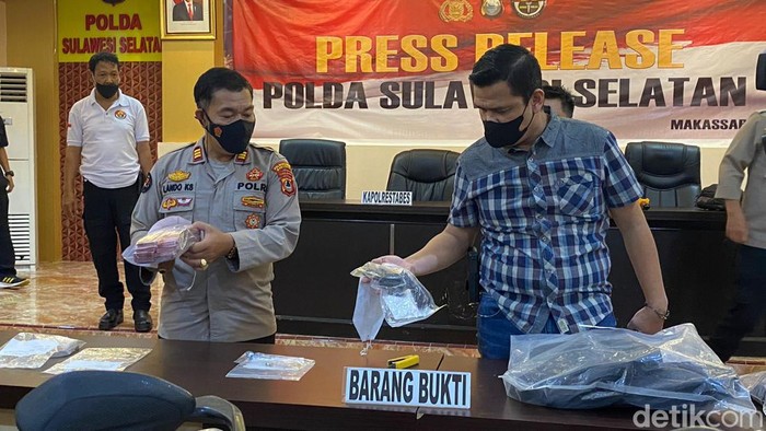 Barang bukti penembakan maut petugas Dishub Makassar.