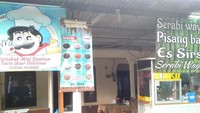 Nyelip di area pemukikan warga, ada penjual martabak mini rumahan yang bisa menjadi rekomendasi takjil berbuka puasa. Namanya martabak mini Sieuttun yang harganya mulai dari Rp 5 ribuan. Foto: Istimewa