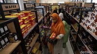 Pada H-14 menjelang Idul Fitri 1442 Hijriah pedagang mengaku penjualan kue mengalami peningkatan mencapai 30 persen dibanding tahun sebelumnya.