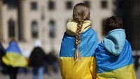 Aksi ini dilakukan para wanita yang tergabung dalam Perempuan melawan perang Ukraina.