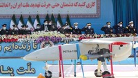 Seperti dilansir Reuters dan Associated Press, Senin (18/4/2022), peringatan untuk Israel dilontarkan Raisi dalam pidatonya saat menghadiri parade militer Iran yang digelar tahunan pada Senin (18/4) waktu setempat.
