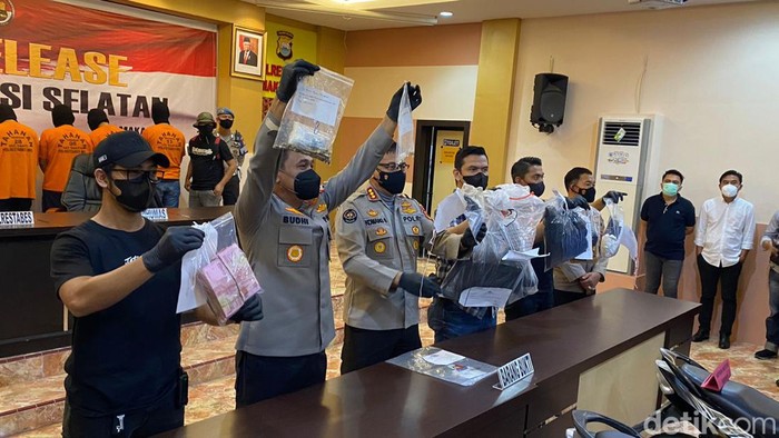 Konferensi pers Polrestabes Makassar terkait kasus Kasatpol PP Makassar tembak mati pegawai Dishub.